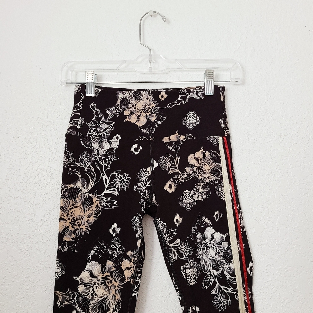 SOLD Free People Movement Freestyle Leggings XS - Picture 6 of 8